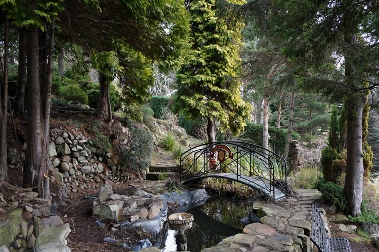 Secret Gardens of Edinburgh Draw Visitors Off the Beaten Path